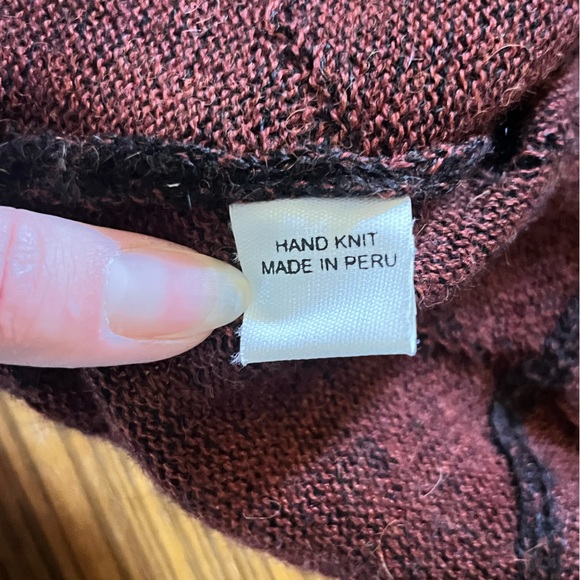 100% Alpaca Fur Women’s Sweater w/Bell Sleeves - Picture 5 of 5